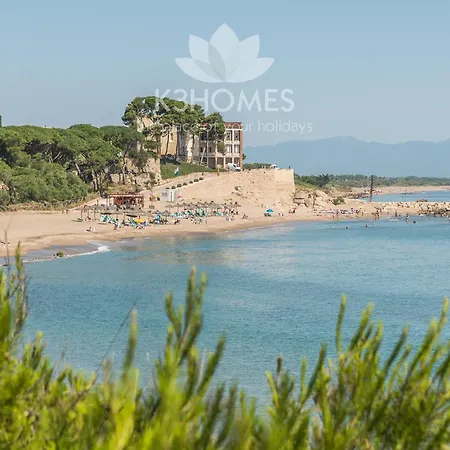 فيلة In L Escala Near Riells