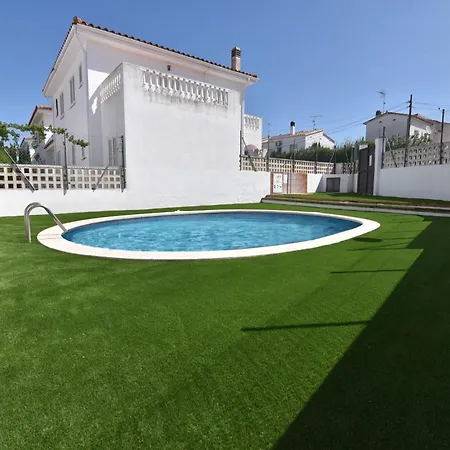 Beautiful Near Riells Villa